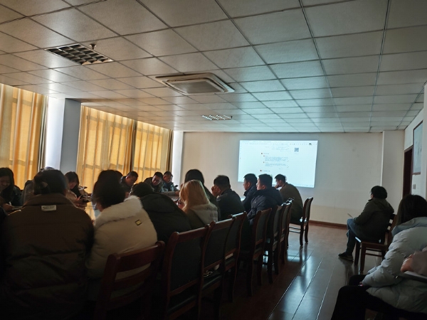 安全無(wú)小事 責(zé)任重于山:康姆勒電力開(kāi)工di